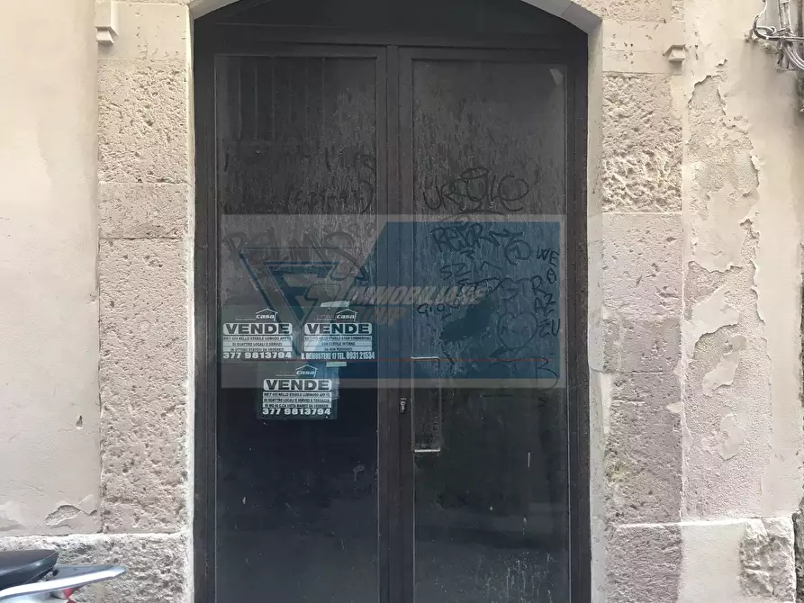 Immagine 35 di Monolocale in vendita  a Siracusa