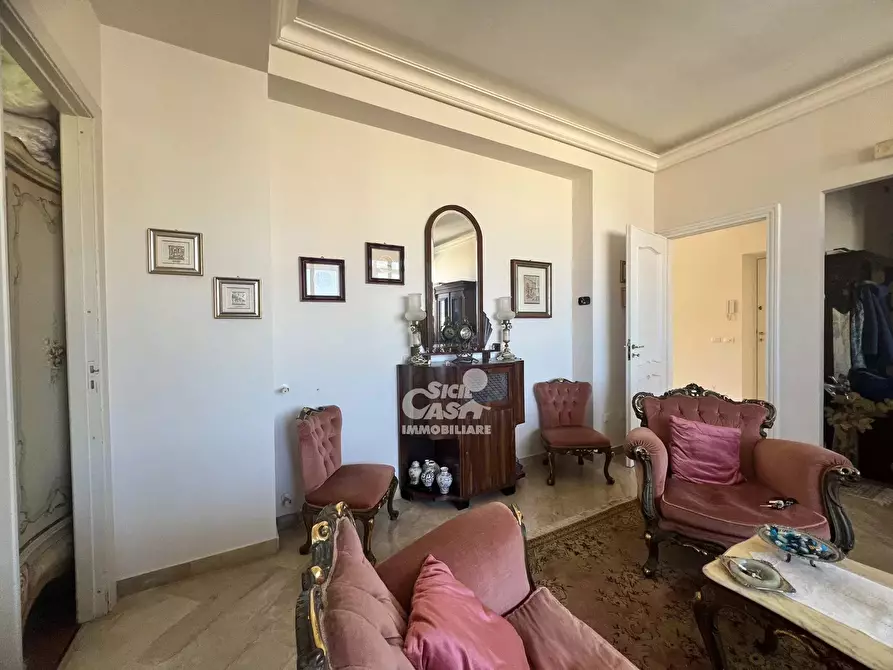 Immagine 4 di Casa trifamiliare in vendita  a Marsala