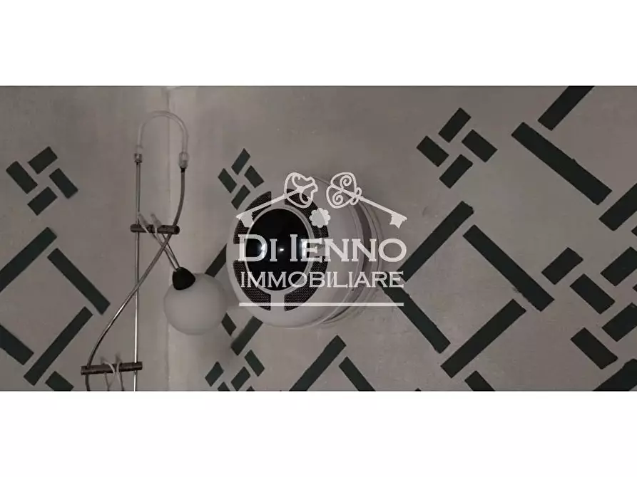 Immagine 15 di Casa trifamiliare in vendita  in Via Mongardino a Roma