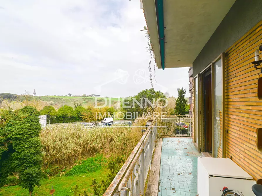 Immagine 12 di Casa trifamiliare in vendita  a Roma