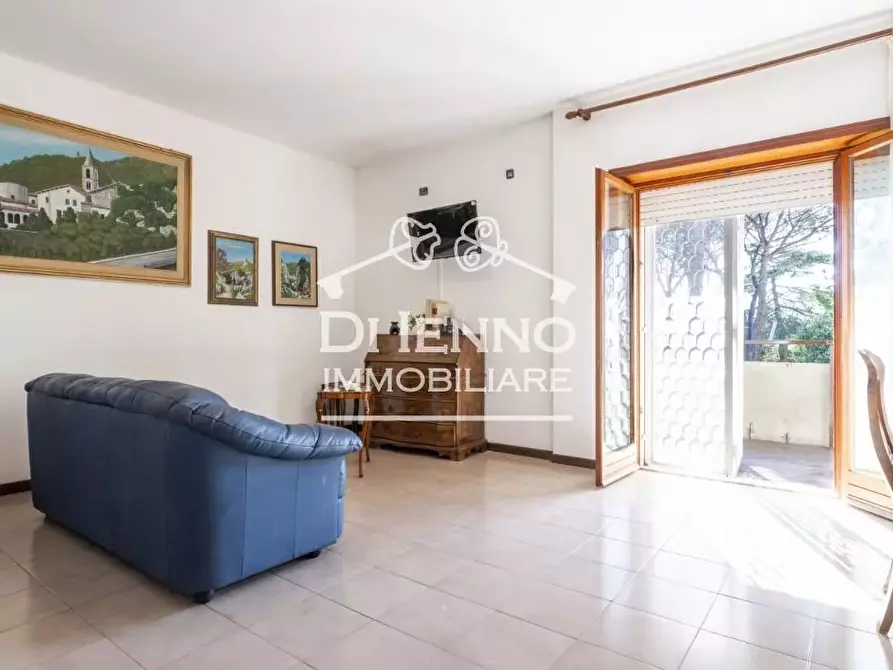 Immagine 10 di Casa trifamiliare in vendita  in Via Renato Mainardi a Roma