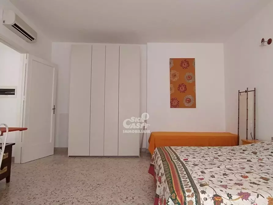 Immagine 2 di Casa trifamiliare in affitto  a Marsala