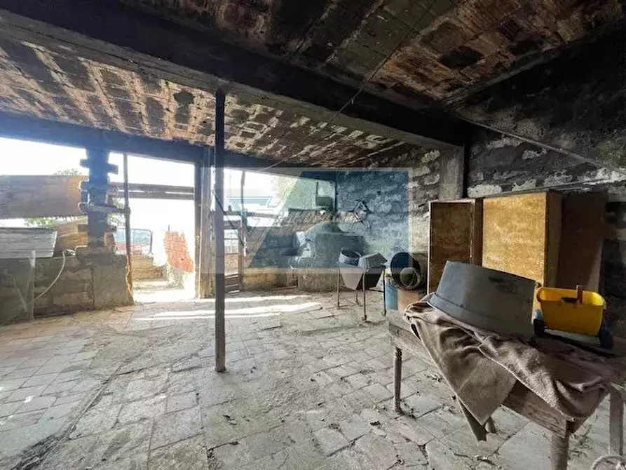 Immagine 38 di Monolocale in vendita  in Via Burgo a Siracusa