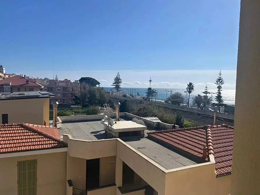 Immagine 9 di Casa trifamiliare in vendita  in Via Vittorio Emanuele II a Bordighera