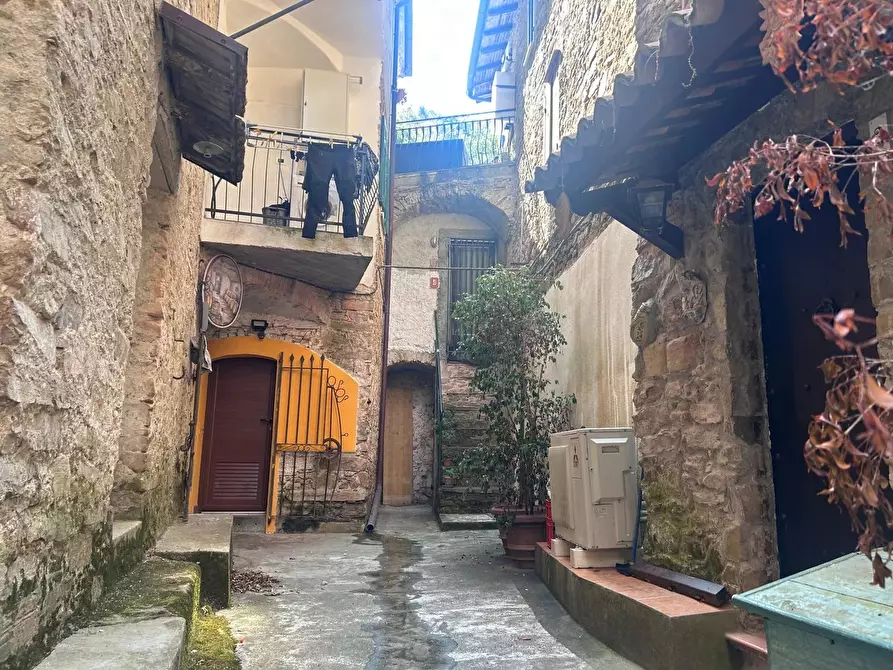 Immagine 13 di Casa trifamiliare in vendita  in Frazione Verrandi, 4 a Ventimiglia
