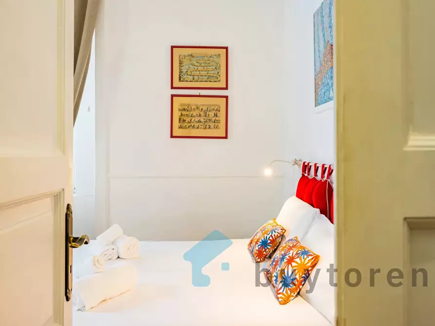 Immagine 35 di Casa trifamiliare in vendita  in Piazzetta Rosario di Palazzo, 10. a Napoli