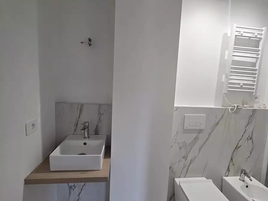 Immagine 14 di Casa trifamiliare in affitto  in Viale Famagosta, 30 a Milano