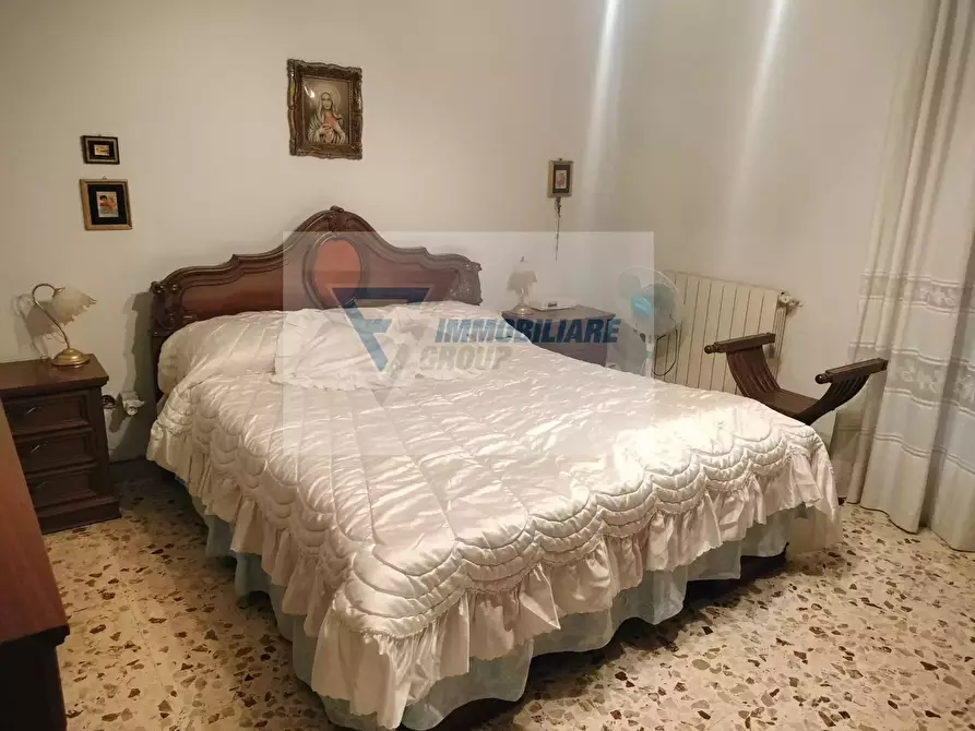 Immagine 6 di Casa trifamiliare in vendita  in Via Costanza Bruno a Siracusa