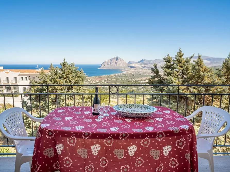 Immagine 1 di Terreno edificabile in vendita  in Contrada Sarmuci a Castellammare Del Golfo