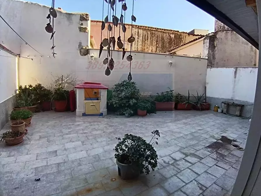 Immagine 11 di Casa trifamiliare in vendita  in Via Montegrappa a Siracusa