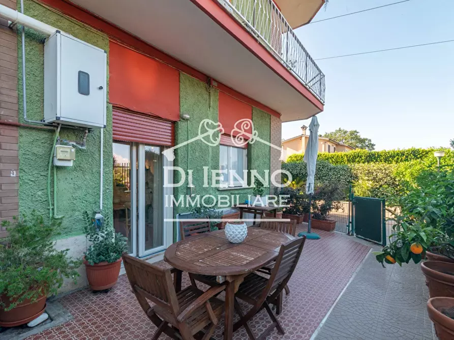 Immagine 12 di Casa trifamiliare in vendita  in Via Pedrengo a Roma