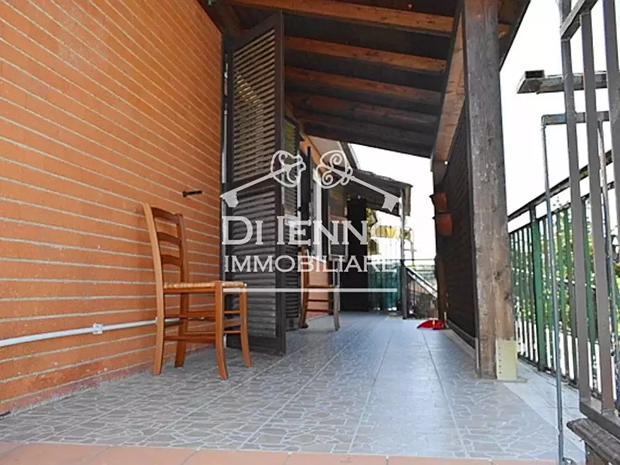 Immagine 8 di Casa trifamiliare in vendita  a Rignano Flaminio