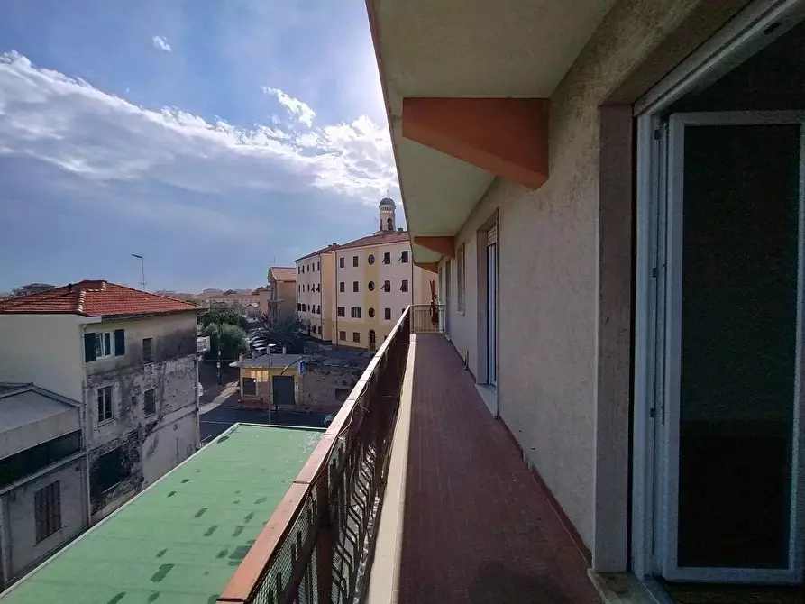 Immagine 12 di Casa trifamiliare in vendita  in Via Luigi Isnardi, 6 a Ventimiglia