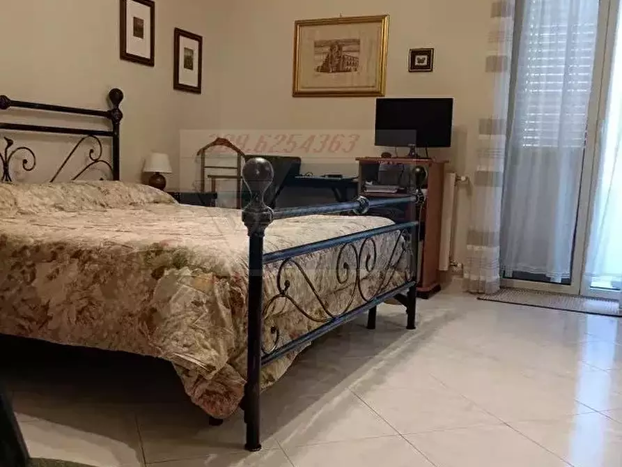 Immagine 6 di Casa trifamiliare in vendita  in Via Modica a Siracusa