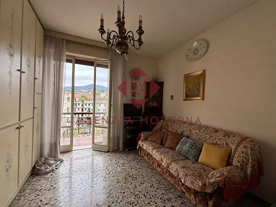 Immagine 3 di Casa trifamiliare in vendita  in Via Sottoconvento, 55 a Ventimiglia