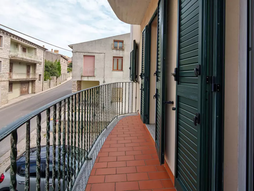 Immagine 4 di Casa trifamiliare in vendita  in Via Tempio, 25 a Calangianus