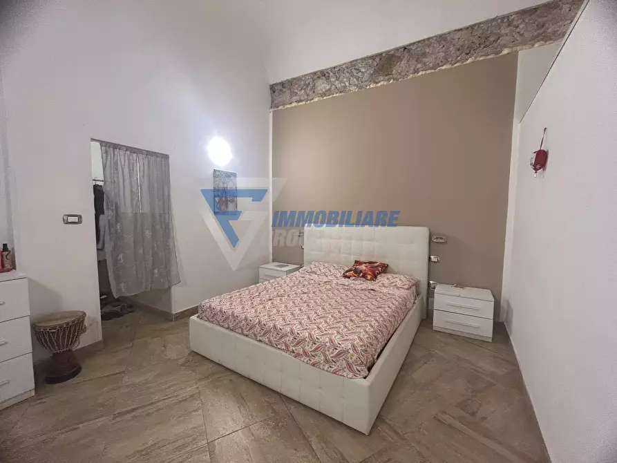 Immagine 5 di Casa trifamiliare in vendita  in Via Pindaro a Siracusa