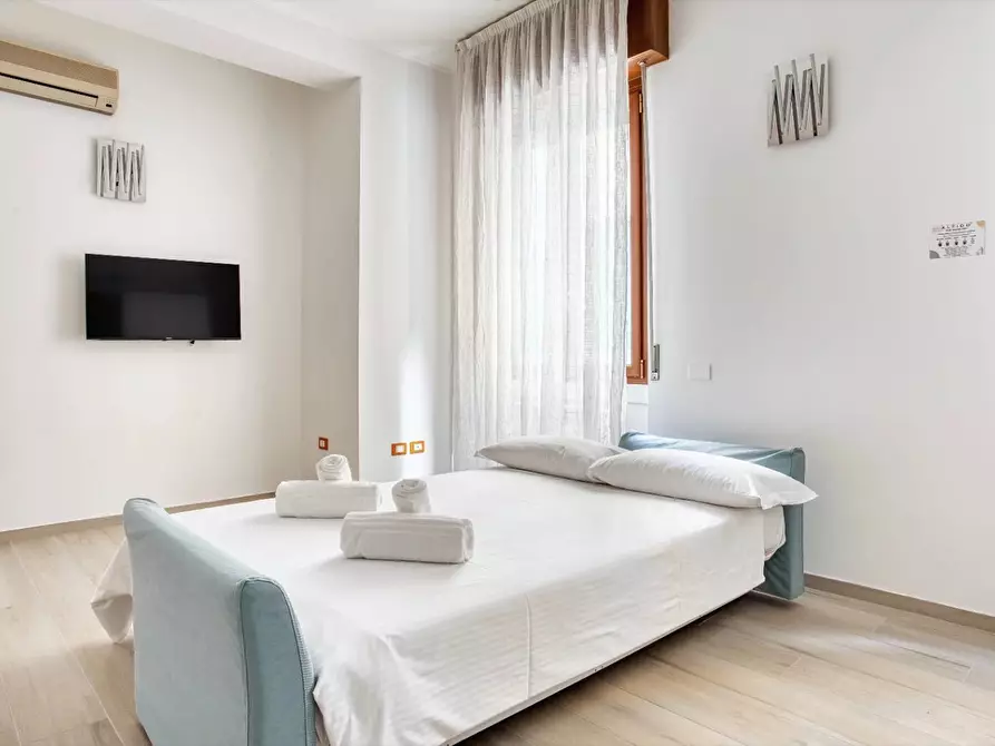 Immagine 18 di Casa trifamiliare in affitto  in ALZAIA NAVIGLIO PAVESE, 10. a Milano