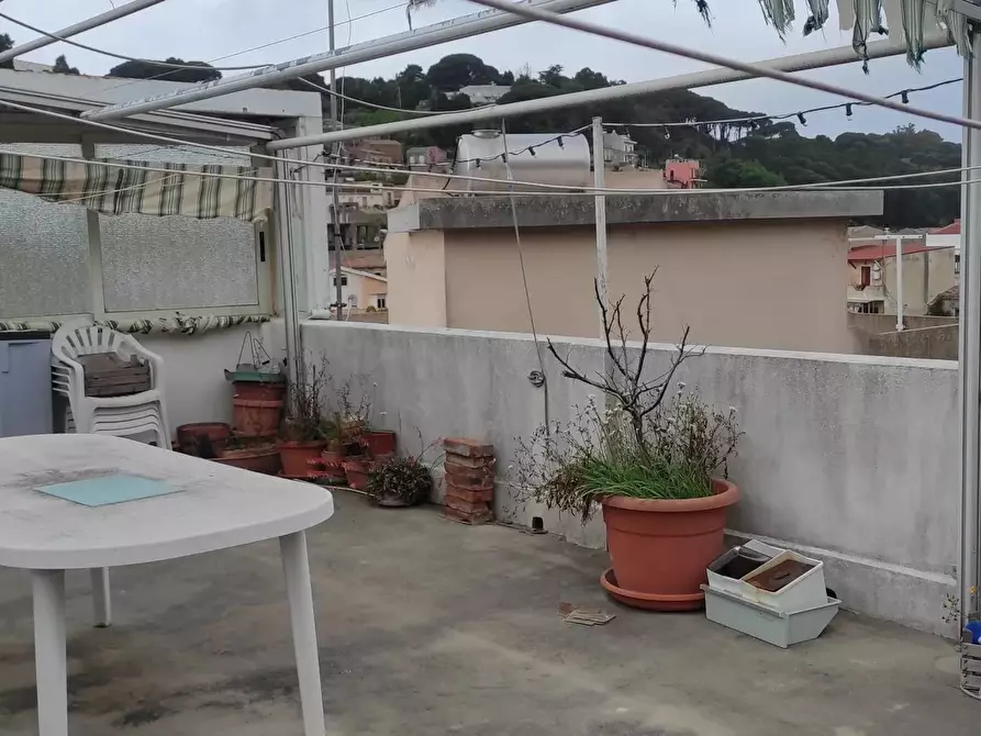 Immagine 3 di Casa trifamiliare in vendita  in Vico San Giovanni a Messina