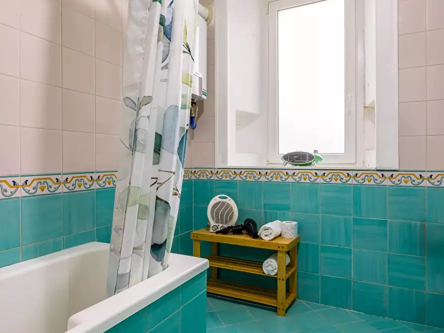 Immagine 45 di Casa trifamiliare in vendita  in Piazzetta Rosario di Palazzo, 10. a Napoli