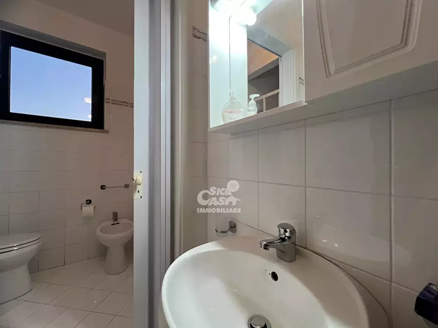 Immagine 12 di Casa trifamiliare in affitto  a Marsala