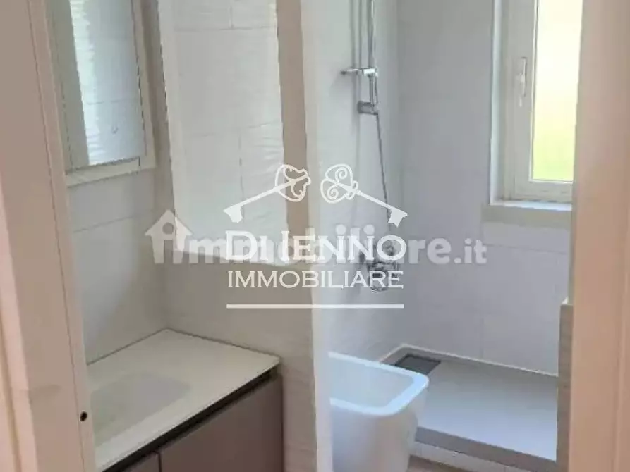 Immagine 15 di Casa trifamiliare in vendita  in Via Cassia a Roma