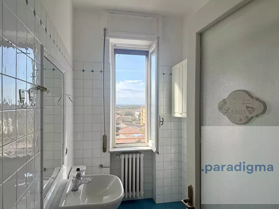 Immagine 12 di Casa trifamiliare in vendita  a Sale