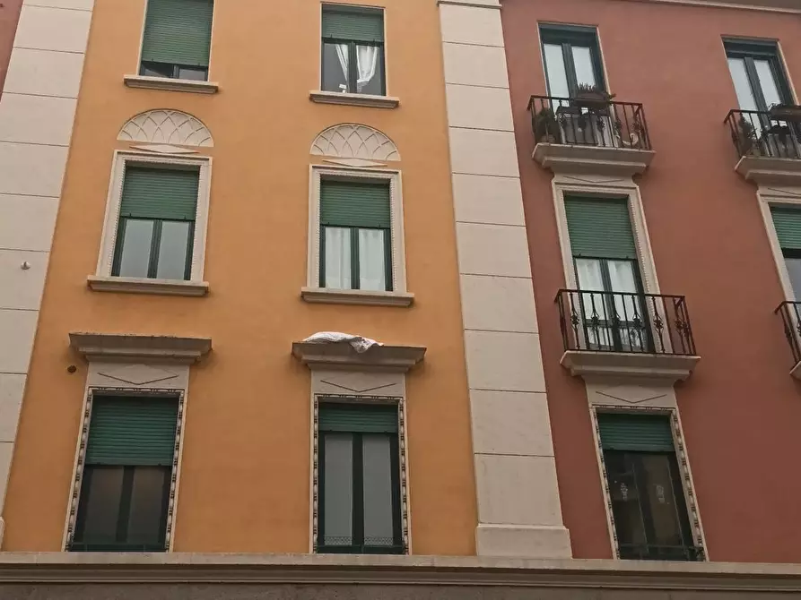 Immagine 14 di Casa trifamiliare in affitto  in via Catalani 75 a Milano