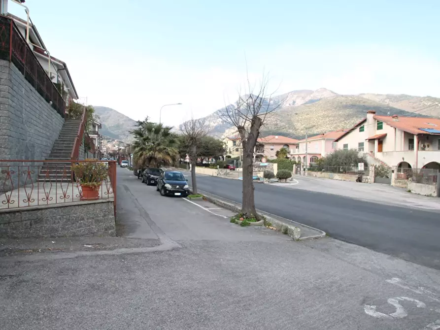 Immagine 31 di Casa trifamiliare in vendita  in Largo Sgorini, 7 a Toirano