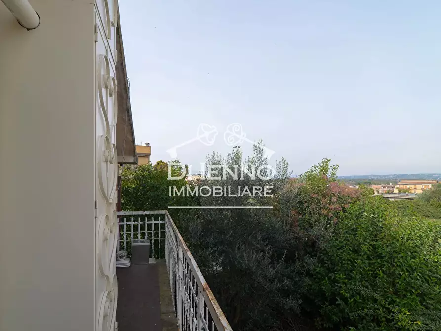 Immagine 29 di Casa trifamiliare in vendita  in Via Riserva del Bagno, 10 a Roma