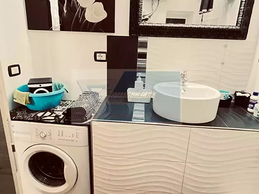 Immagine 38 di Monolocale in vendita  in Via Resalibera a Siracusa