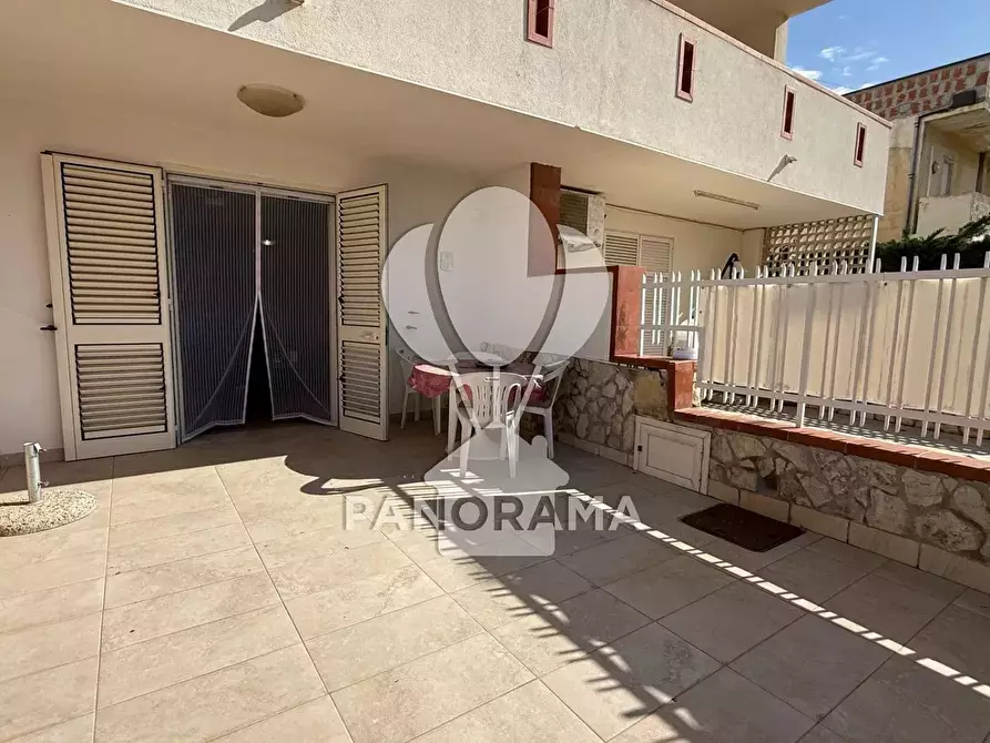 Immagine 10 di Casa trifamiliare in vendita  in Viale di Calatubo a Alcamo