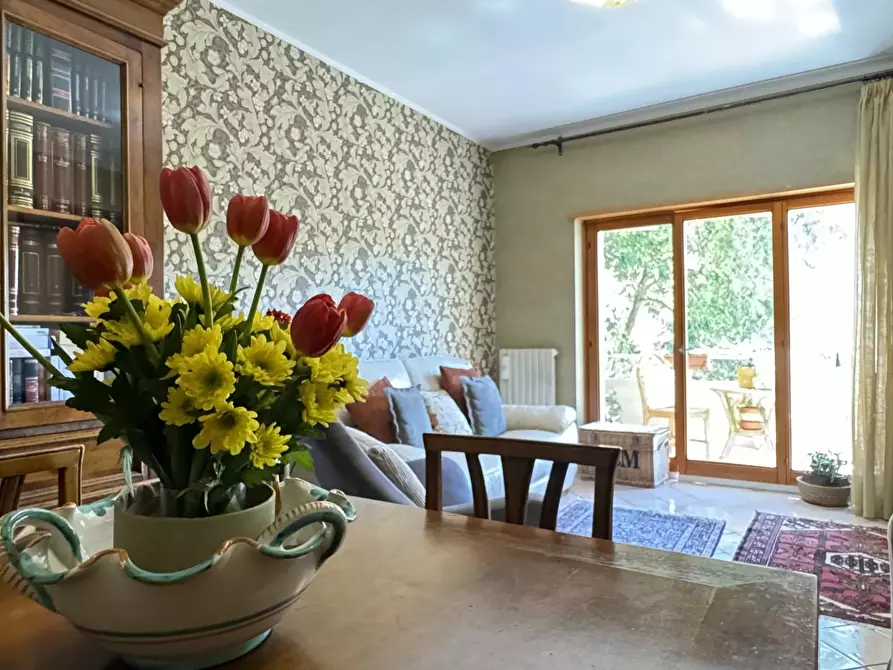 Immagine 4 di Casa trifamiliare in vendita  a Altilia