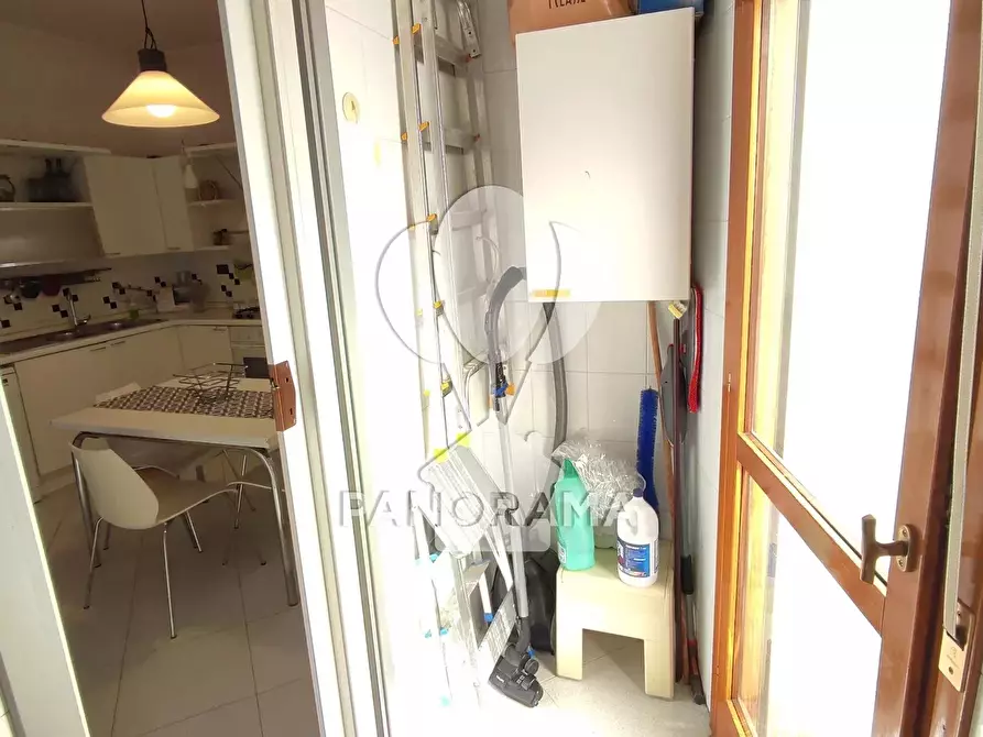 Immagine 40 di Casa trifamiliare in vendita  in Via Florio a Alcamo