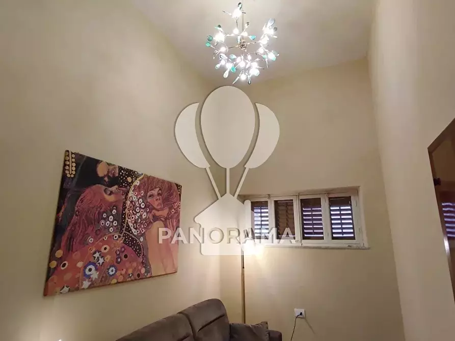 Immagine 8 di Casa trifamiliare in vendita  in Via Collegio, 16 a Alcamo