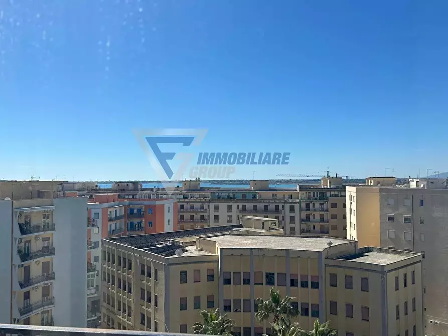 Immagine 3 di Casa trifamiliare in vendita  in piazza della repubblica a Siracusa