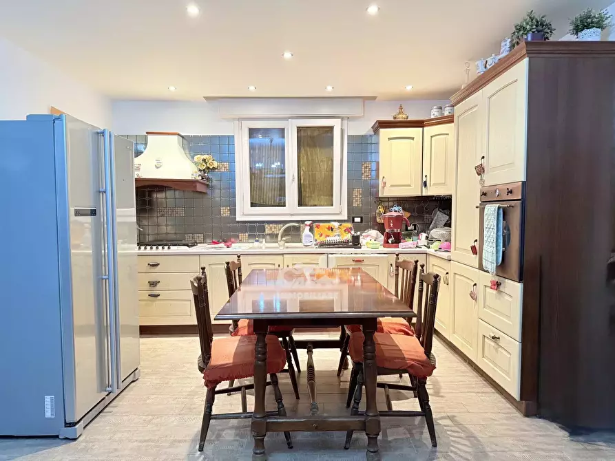 Immagine 11 di Casa trifamiliare in vendita  a Marsala