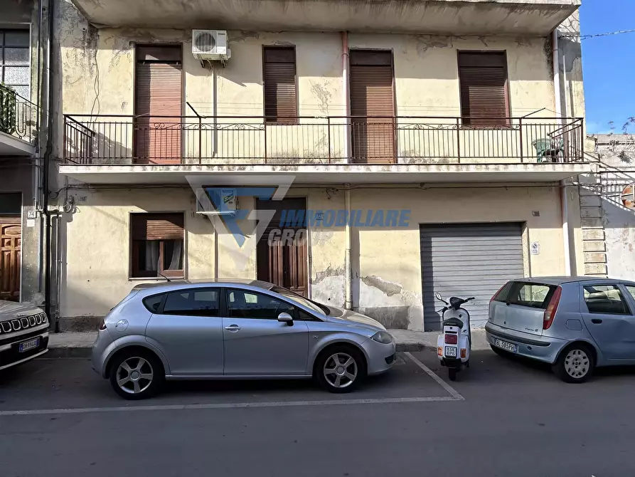 Immagine 11 di Casa trifamiliare in vendita  in via grimaldi a Buccheri