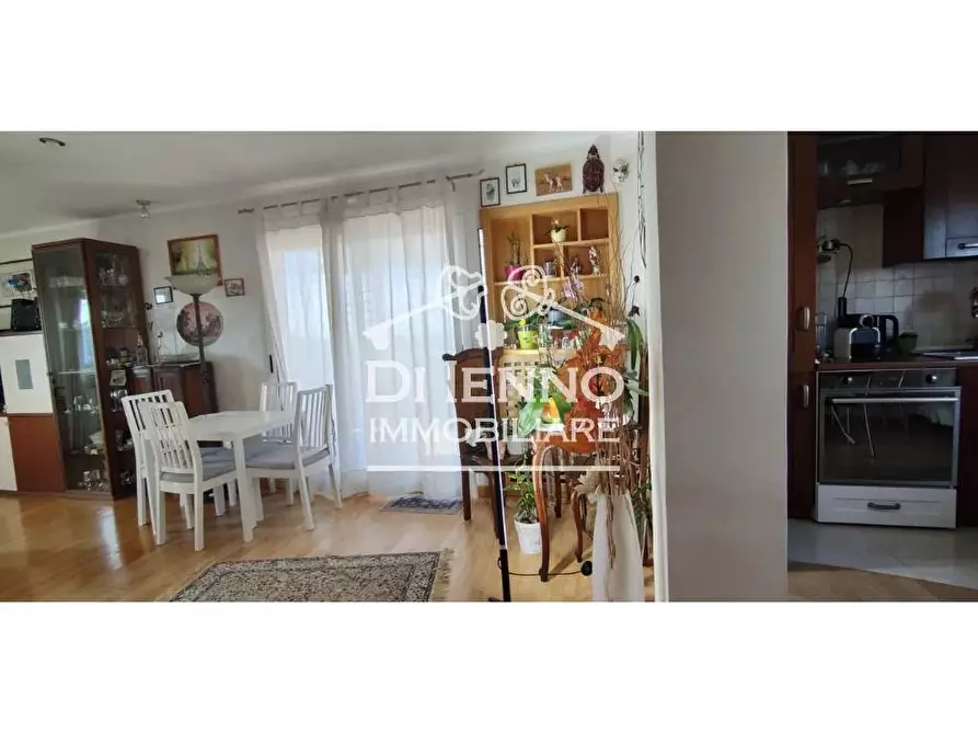 Immagine 10 di Casa trifamiliare in vendita  in Via Mongardino a Roma