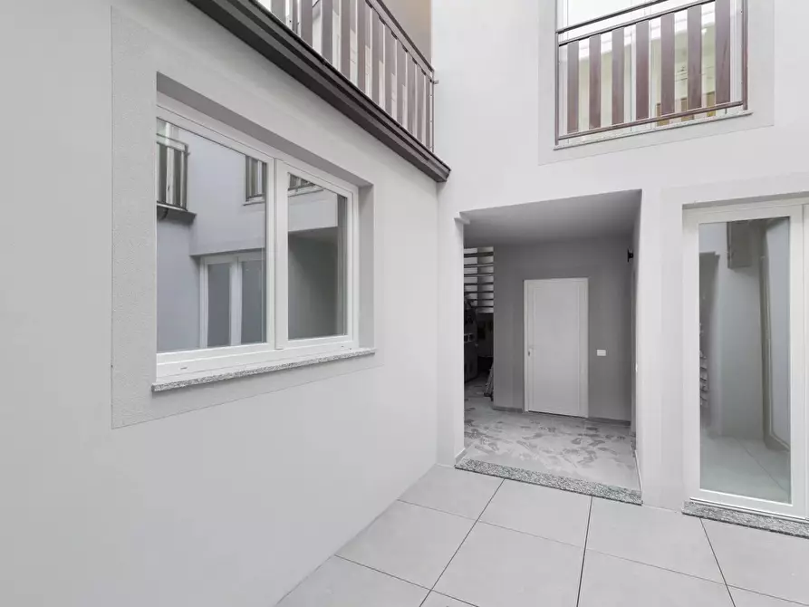 Immagine 37 di Casa trifamiliare in affitto  in Via Francesco de Sanctis, 56 a Milano