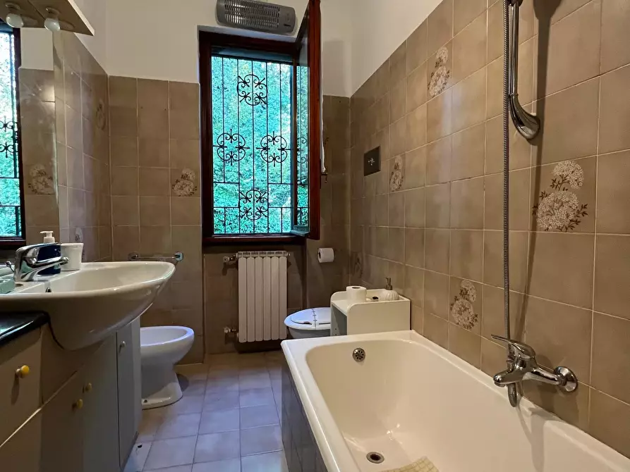 Immagine 14 di Casa trifamiliare in vendita  in Via Sotto la Croce a Rapallo