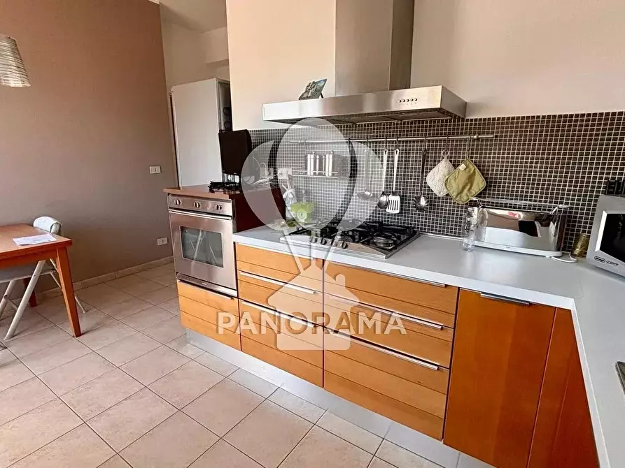 Immagine 4 di Casa trifamiliare in vendita  in Via Raffaello a Palermo
