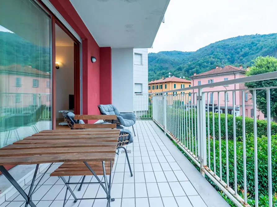 Immagine 11 di Casa trifamiliare in vendita  in Via Bellinzona, 266a a Como