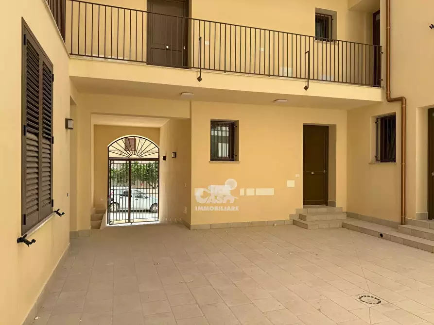 Immagine 3 di Casa trifamiliare in vendita  a Marsala