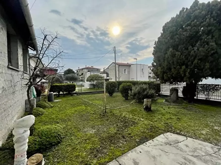 Immagine 6 di Terreno edificabile in vendita  a Santa Lucia Di Piave