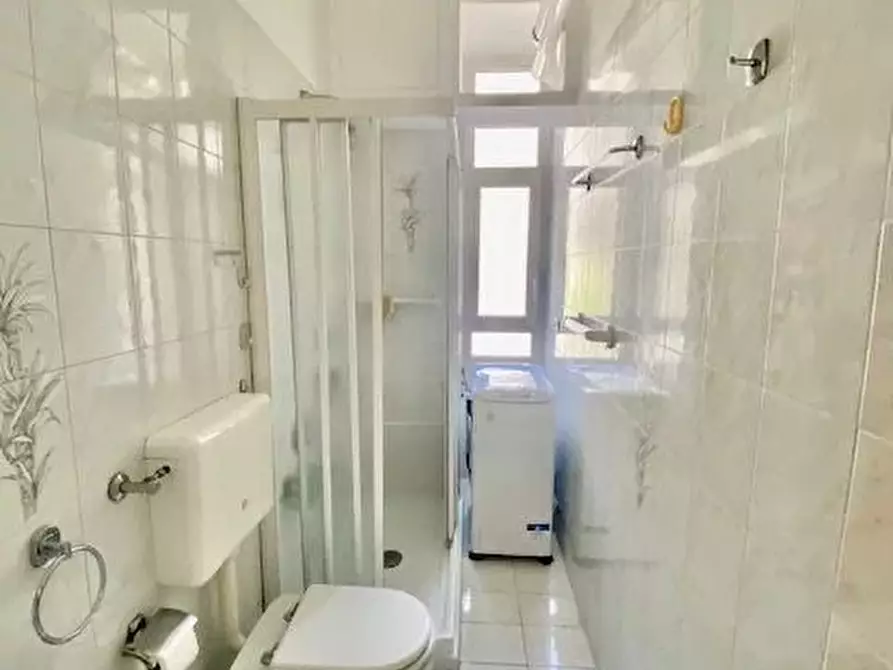 Immagine 9 di Casa trifamiliare in affitto  in Via Giovanni Battista Morgagni, 2 a Milano