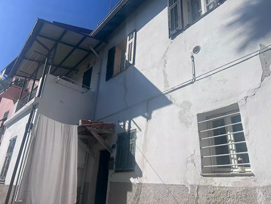 Immagine 1 di Casa trifamiliare in vendita  a Ventimiglia