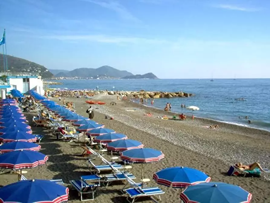 Immagine 14 di Attico in vendita  a Lavagna