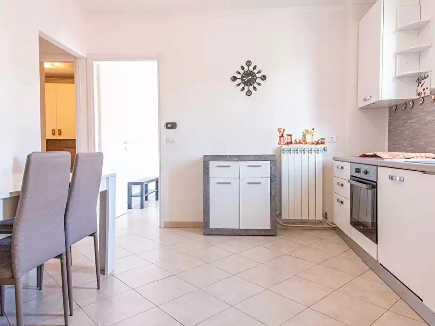 Immagine 5 di Casa trifamiliare in vendita  a Ventimiglia