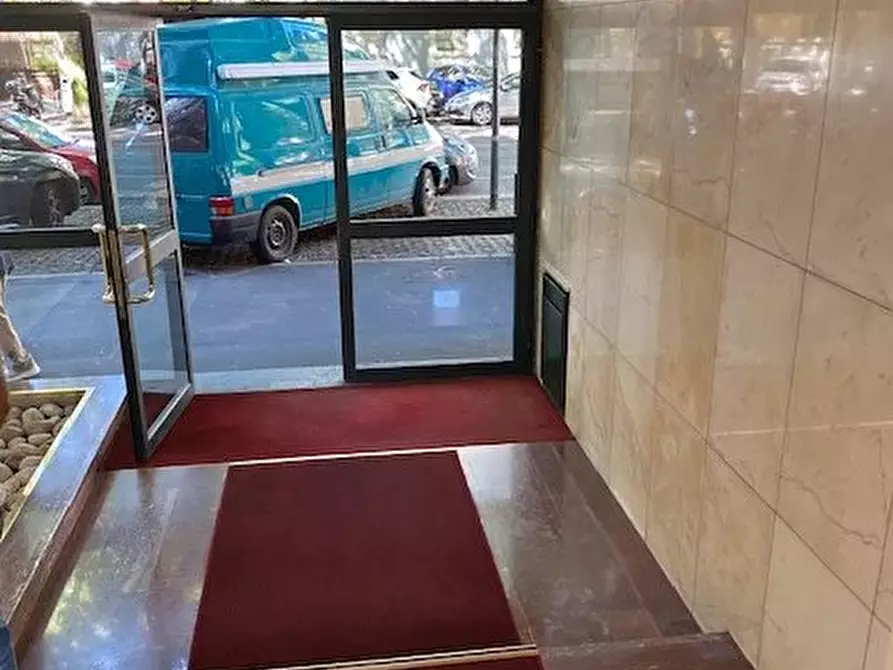 Immagine 22 di Casa trifamiliare in affitto  a Milano